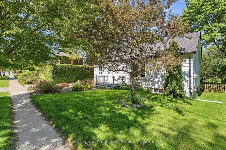 Property Photo: 29 Bramley Street S ON L1A 3J9