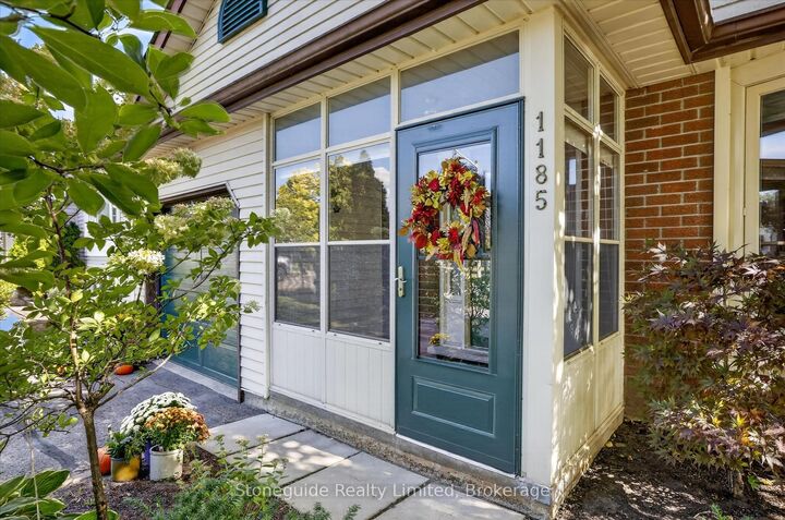 Property Photo: 1185 Huntington Circle ON K9K 2B9