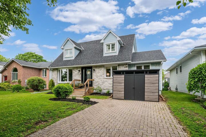 Property Photo: 22 Heritage Drive ON K0H 1G0