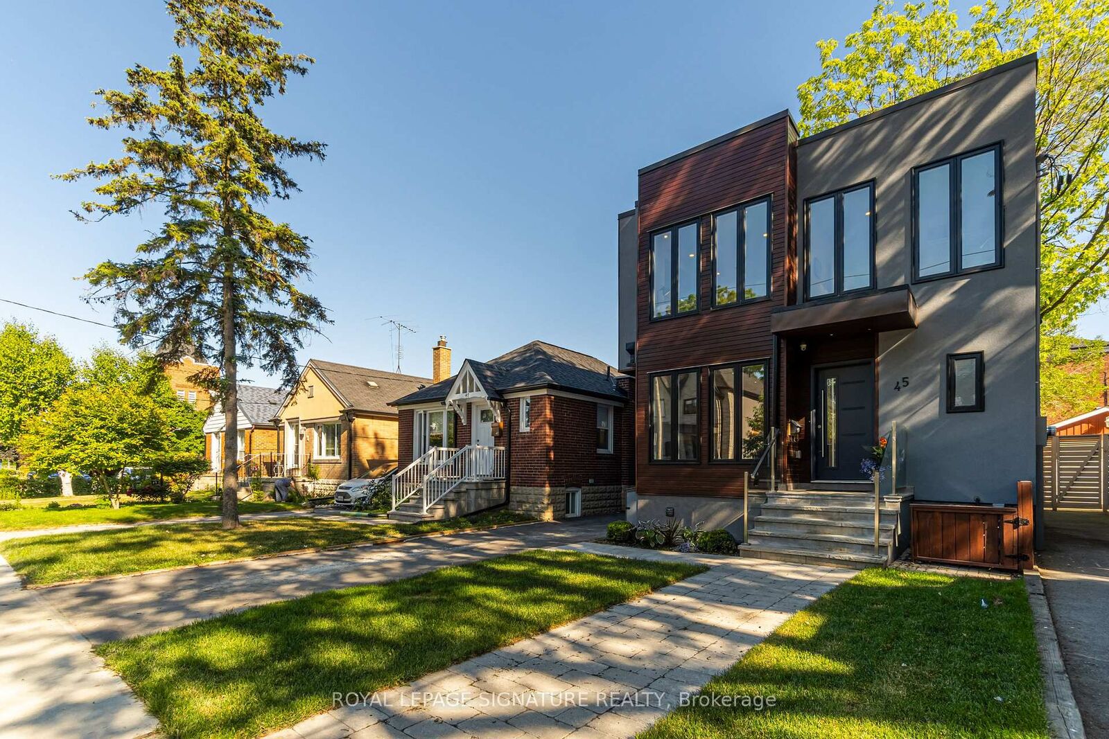 Property Photo:  45 William Street Main  ON M9N 2G6 