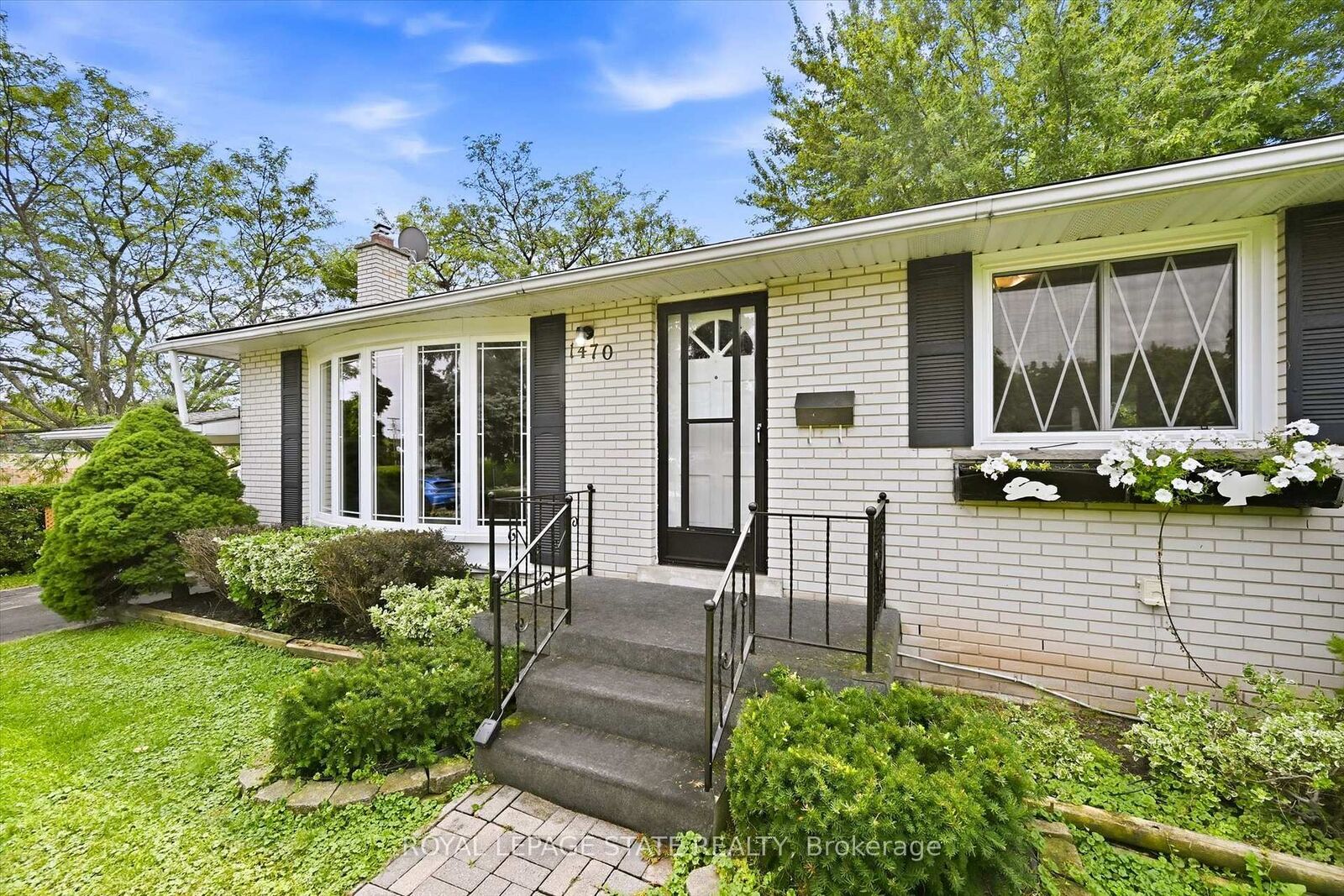 Property Photo:  1470 Mountain Grove Avenue  ON L7P 2H3 