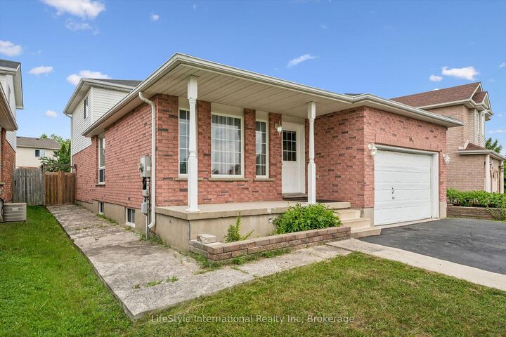 Property Photo:  193 Deerpath Drive  ON N1K 1W6 