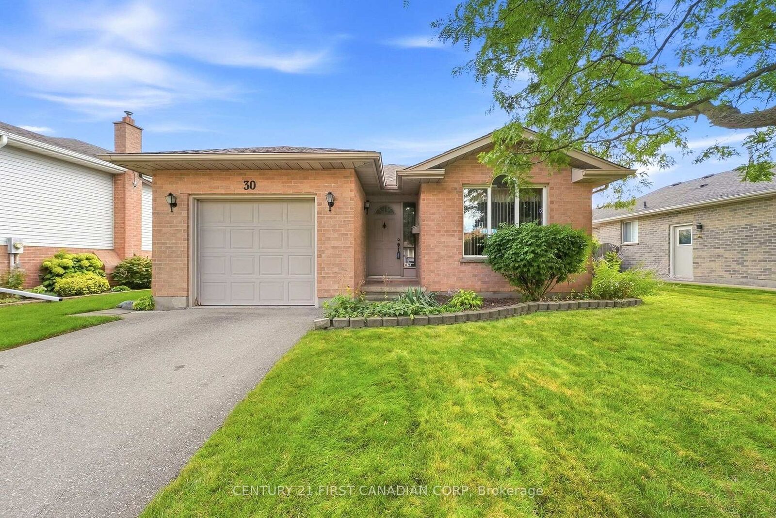 Property Photo:  30 Bonaventure Drive  ON N5V 4B5 