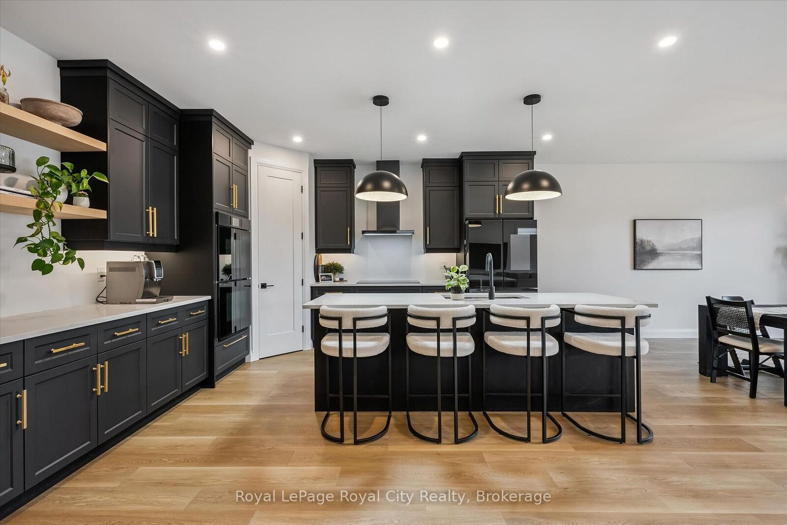 Property Photo:  203 Schmidt Drive  ON N0G 1A0 