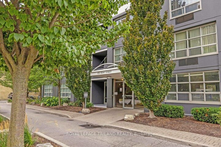 Property Photo:  155 Kent Street 1105  ON N6A 5N7 