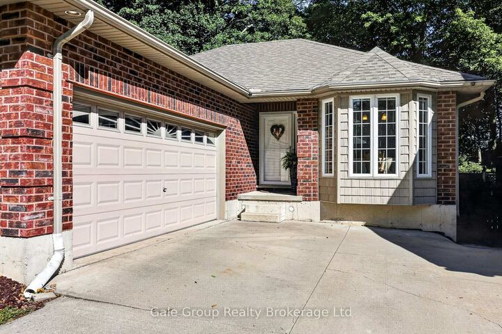 Property Photo:  79 Potters Way  ON N4S 9A1 
