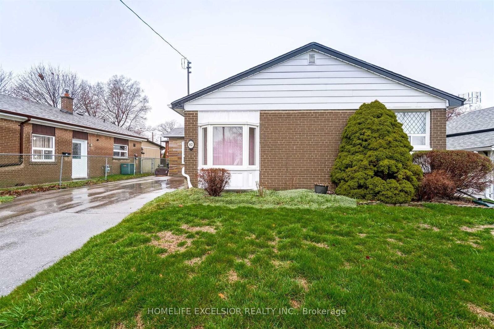 Property Photo:  82 Pandora Circle Basement  ON M1H 1V7 