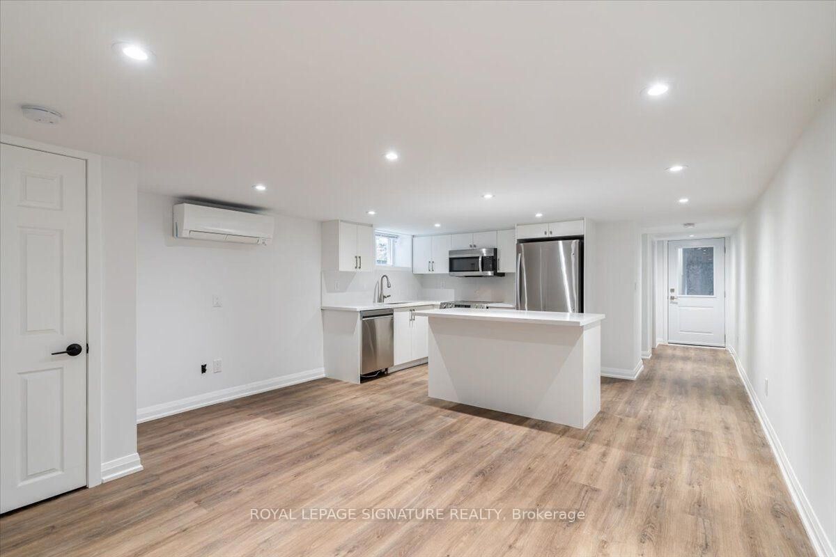 Property Photo:  184 Millwood Road Lower Level  ON M4S 1J7 