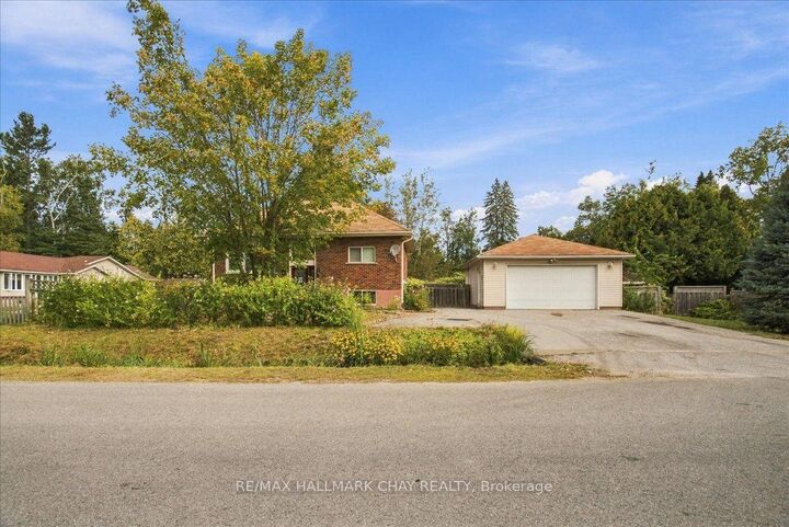 Property Photo:  848 Lebanon Drive  ON L9S 2C4 