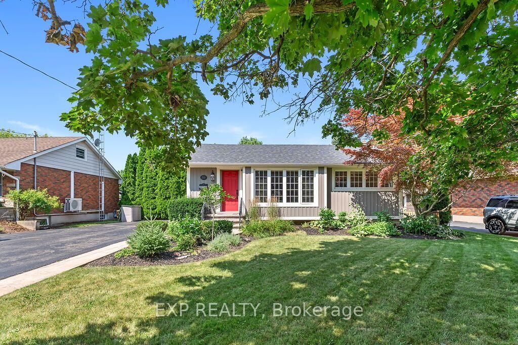 Property Photo:  38 Albany Drive  ON L2N 3T5 