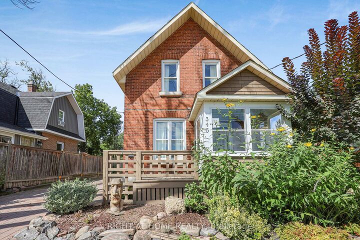 Property Photo:  346 Bay Street  ON L4R 1K2 