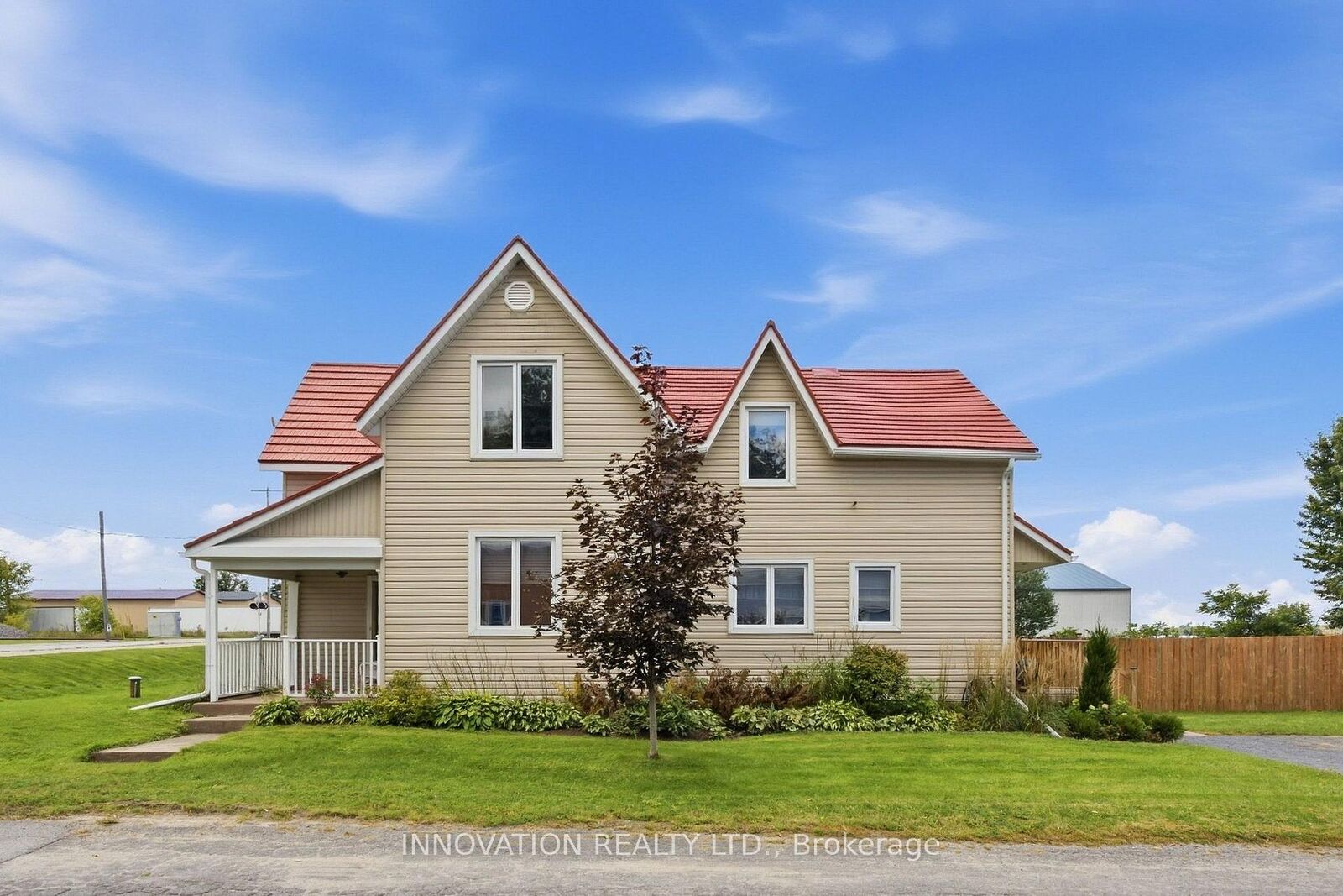 Property Photo:  101 Mary Street  ON K0A 2H0 