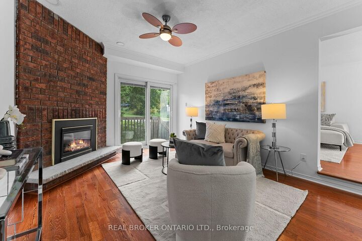 Property Photo:  1 Baronial Court  ON M1C 3J5 
