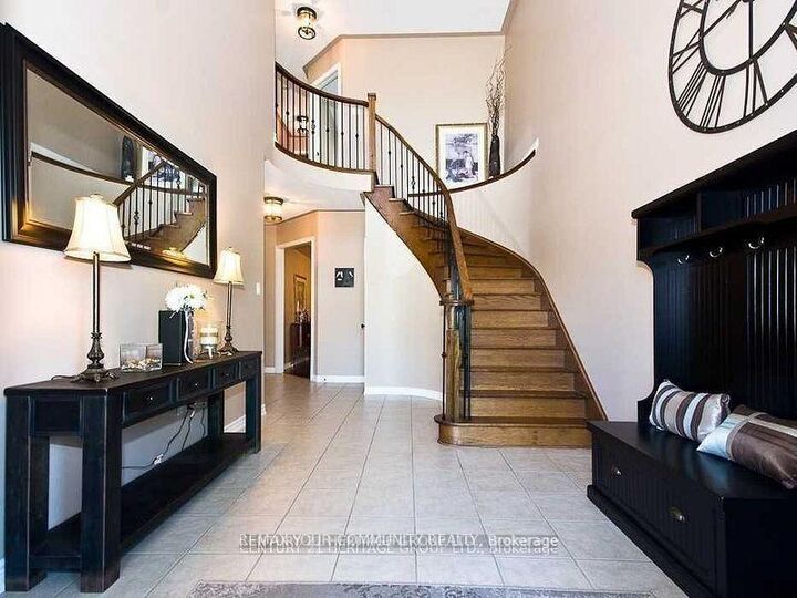 Property Photo:  125 Timber Valley Avenue  ON L4E 4Z8 