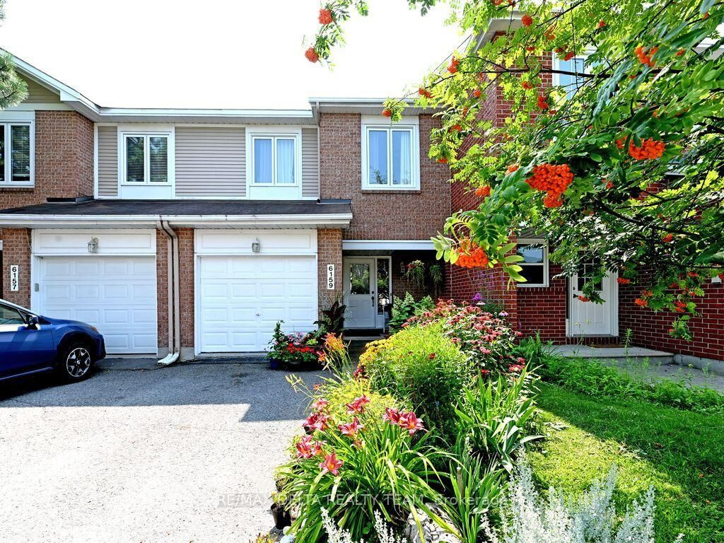 Property Photo:  6159 Heritage Park Crescent 28  ON K1C 7G5 