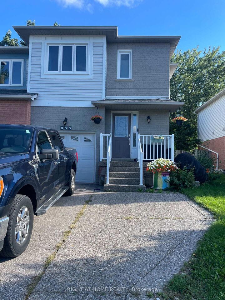 Property Photo:  455 Levanna Lane  ON L6H 6B9 