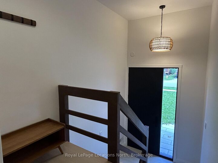 Property Photo:  642 Oak Street  ON L9Y 2Z8 