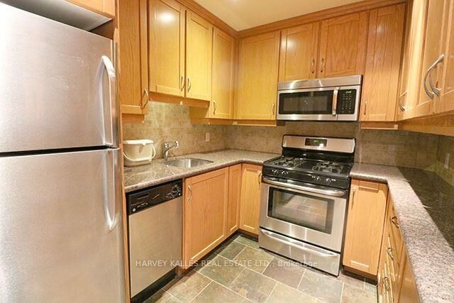 Property Photo:  510 Jarvis Street 14  ON M4Y 2H6 