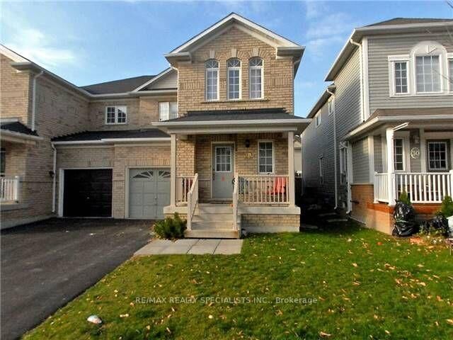 Property Photo:  28 Fordwich Boulevard  ON L7A 1S9 