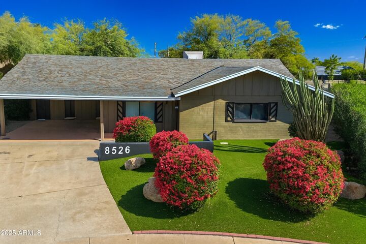 Property Photo:  8526 E Whitton Avenue  AZ 85251 