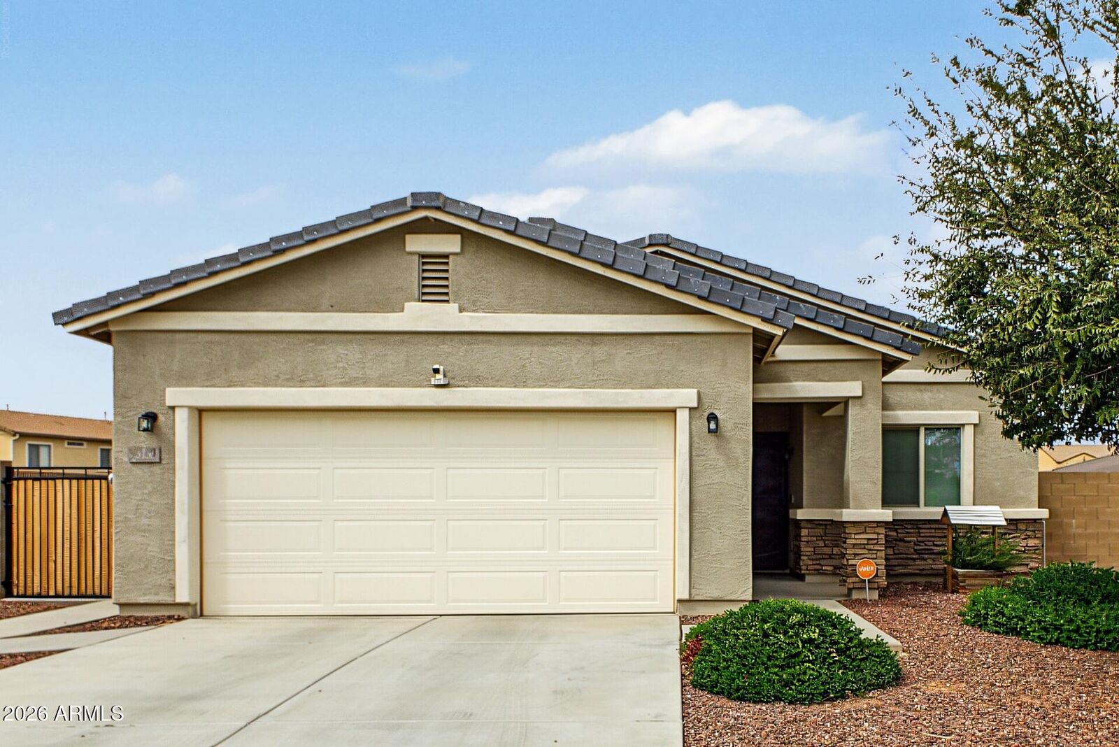 Property Photo: 3189 N Excursion Lane AZ 85122