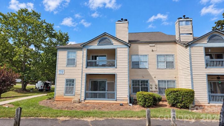 Property Photo:  8032 Tremaine Court B  NC 28227 