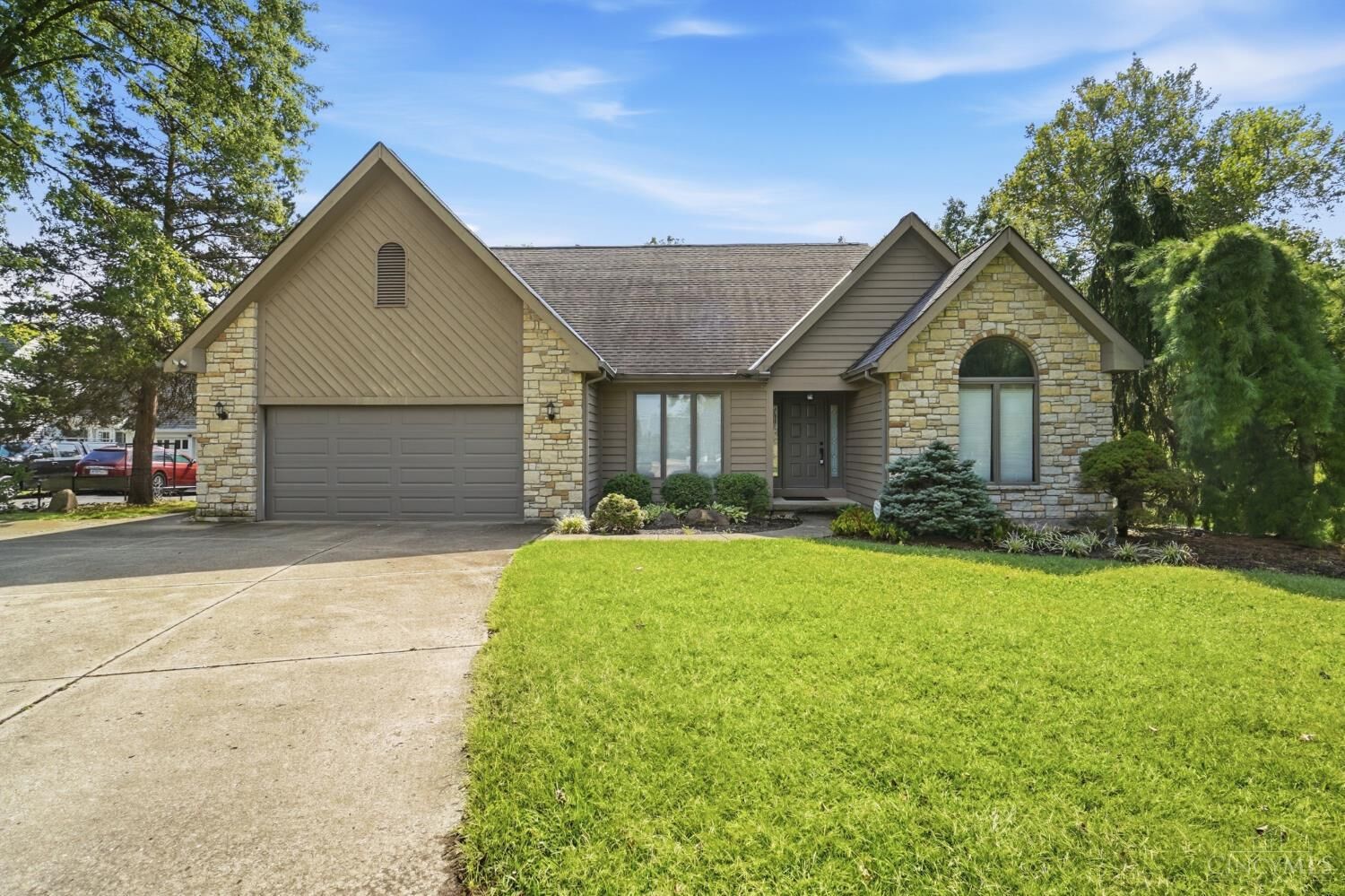 Property Photo:  5343 Boomer Road  OH 45247 