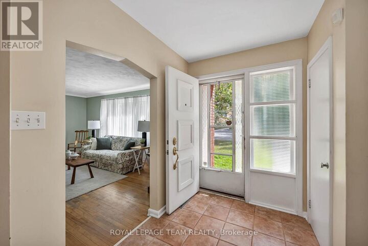 Property Photo:  2183 Belair Drive  ON K2C 0X2 