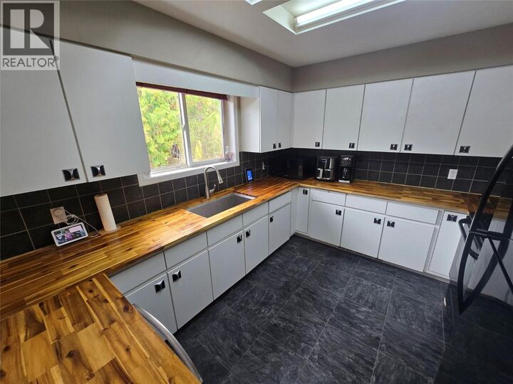 Property Photo:  337 Riverview Crescent  BC V0E 1N2 