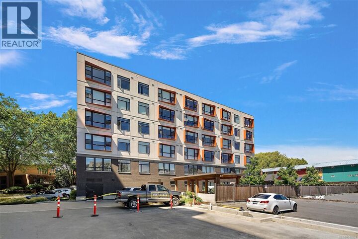 Property Photo: 629 Speed Avenue 412 BC V8Z 1A5