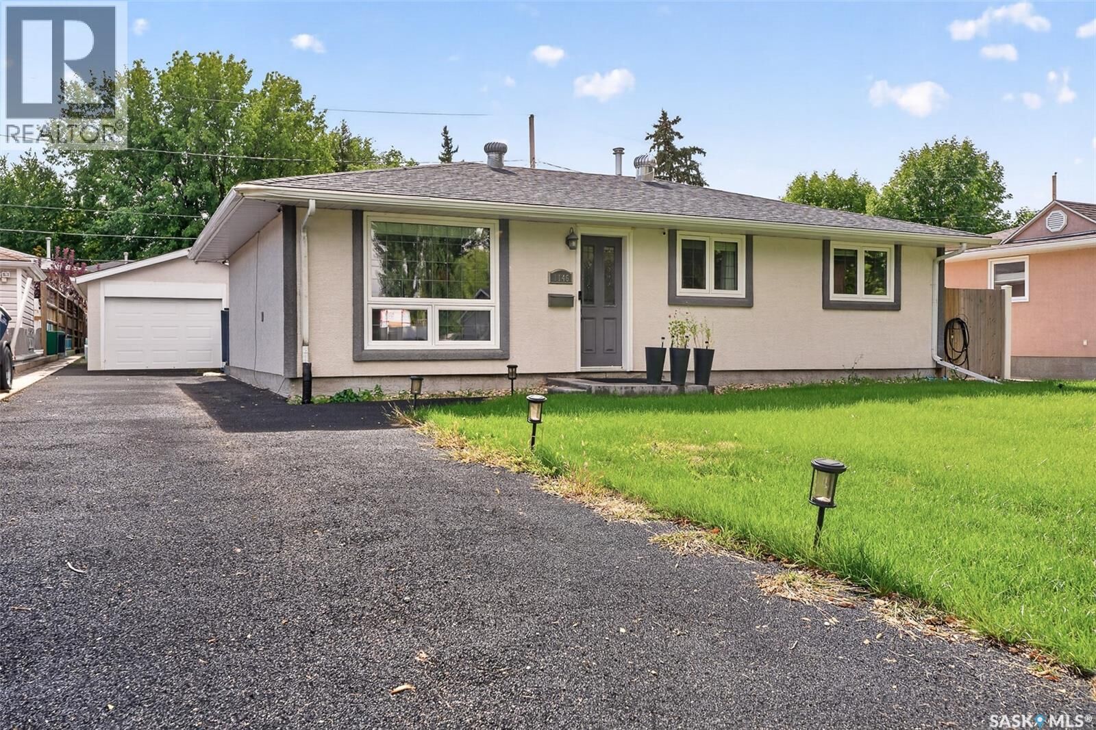 Property Photo:  1146 Duffield Crescent  SK S6H 5M4 