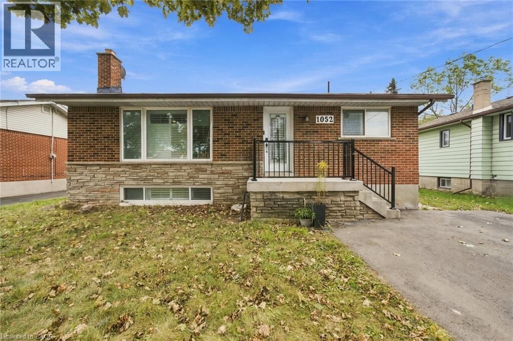 Property Photo:  1052 Fennell Avenue East Lower  ON L8T 1R6 