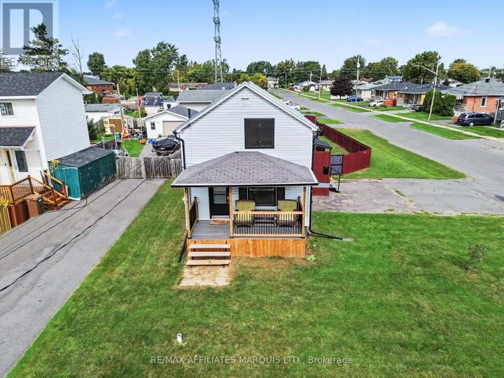 Property Photo:  117 Sunnyside Avenue  ON K6H 3C9 