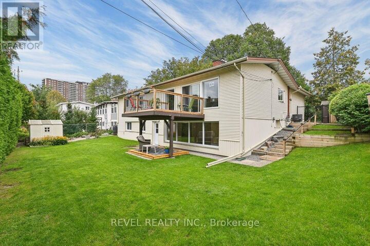 Property Photo:  2555 Regina Street  ON K2B 6X4 
