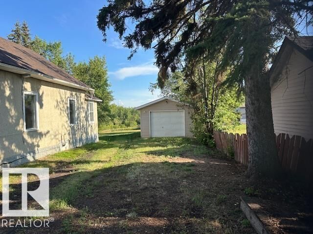 Property Photo:  4711 51 Avenue  AB T0A 3P0 
