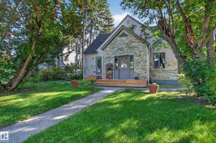 Property Photo: 6807 112A Street NW AB T6H 3K5