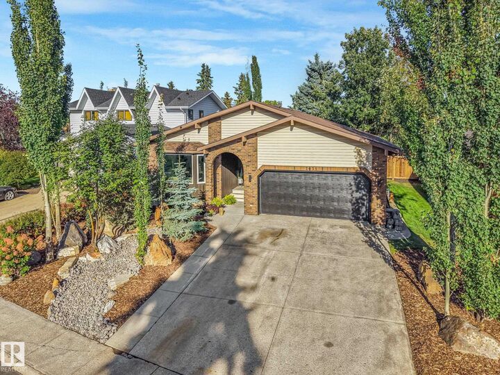 Property Photo:  2031 104A Street NW  AB T6J 5A6 