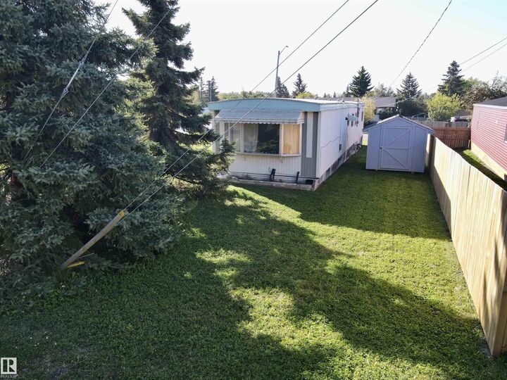 Property Photo:  5404 47 Avenue  AB T7A 1K7 