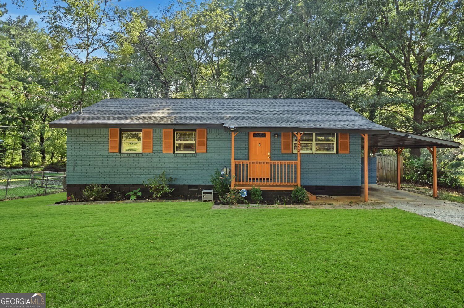 Property Photo: 8331 Attleboro Drive GA 30238