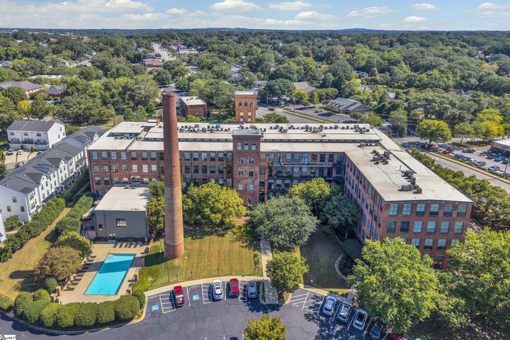 Property Photo:  400 Mills Avenue Unit 109  SC 29605 