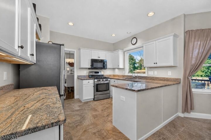 Property Photo: 6 Pinewood Rd NJ 08848