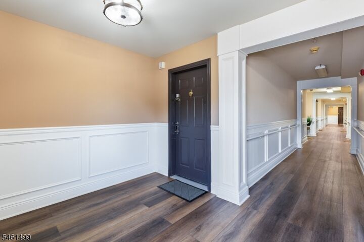 Property Photo:  83 Park Edge Condo 3C  NJ 07922 
