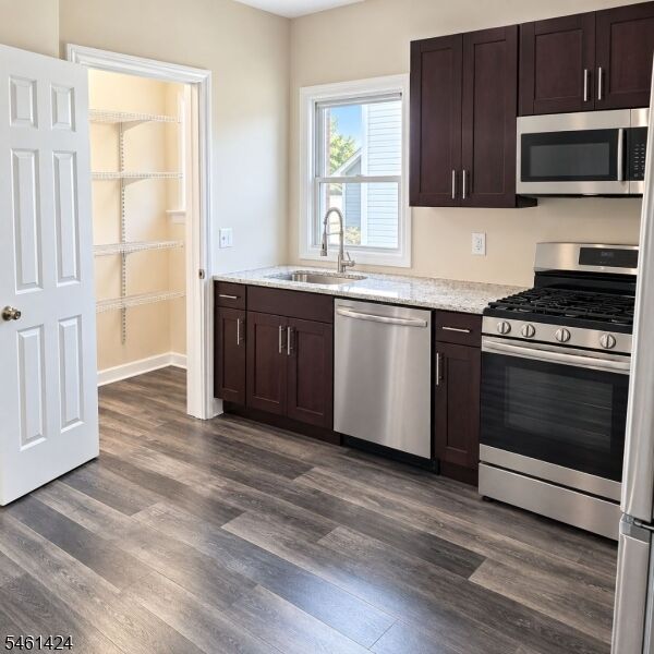 Property Photo: 87 Arsdale Ter NJ 07018