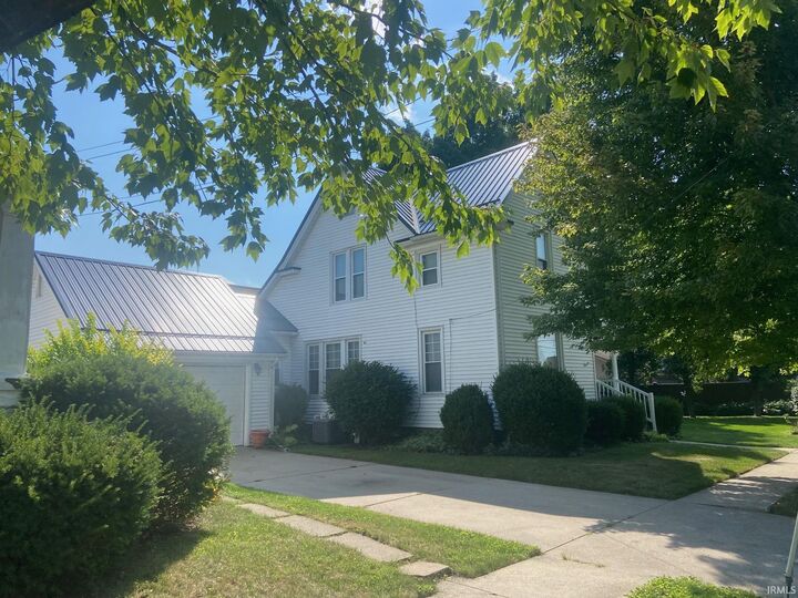 Property Photo:  111 E 3rd Street  IN 46706-1843 