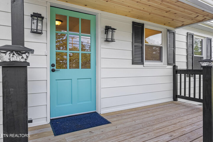 Property Photo:  1618 Old Niles Ferry Rd  TN 37803 