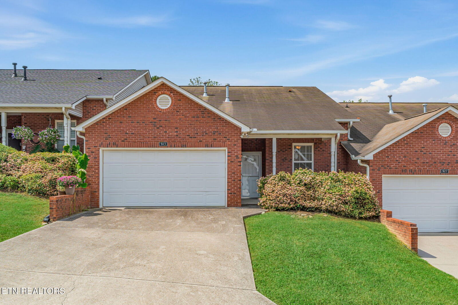 Property Photo:  923 Webster Groves Lane  TN 37909 