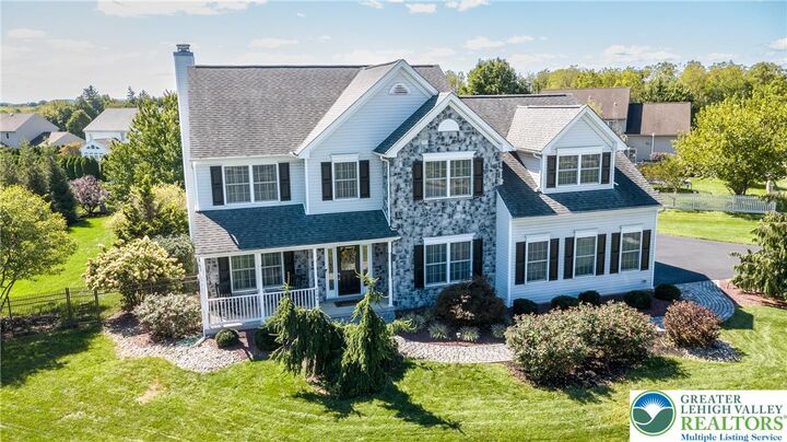 Property Photo:  4584 Shadowstone Drive  PA 18040 