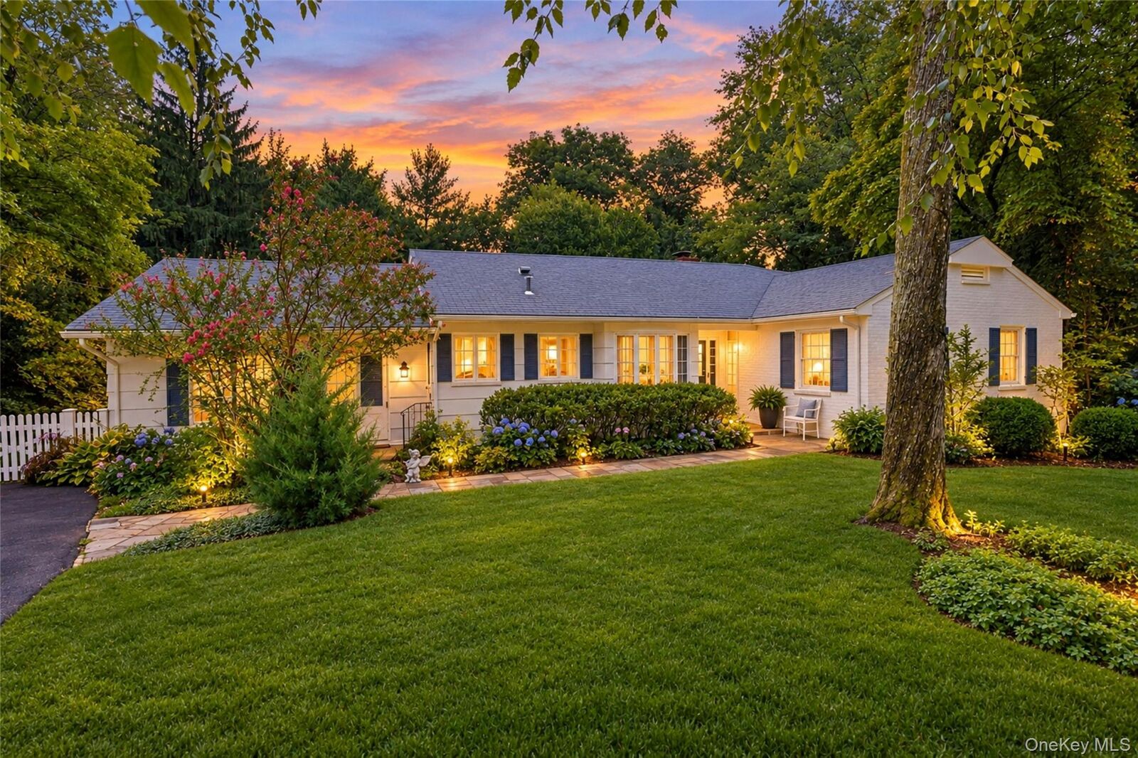 Property Photo:  12 E Wheeler Place E  NY 10994 