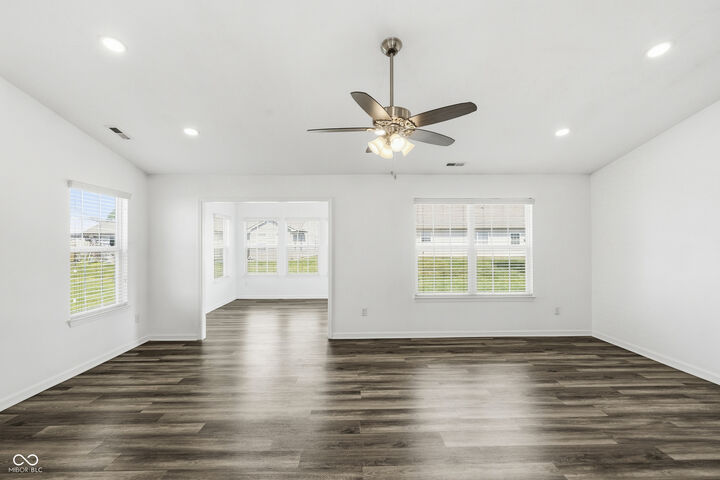 Property Photo:  1170 Creek Bend Drive  IN 46143 