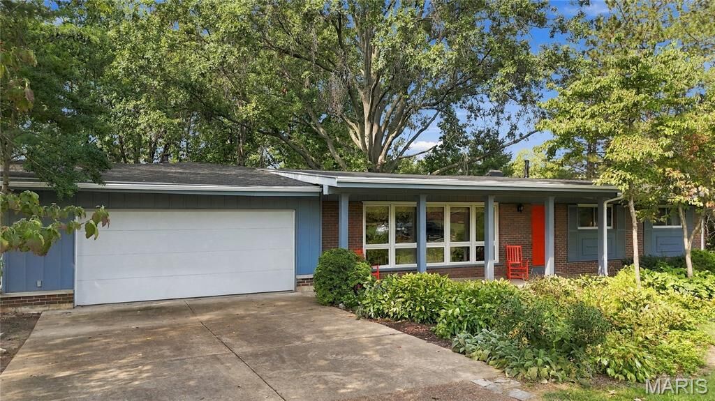 Property Photo:  1139 Indian Meadows Drive  MO 63132 